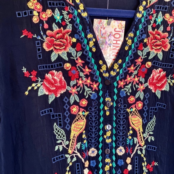 Johnny Was • NWT Navy Embroidered Tunic Top - Picture 2 of 6